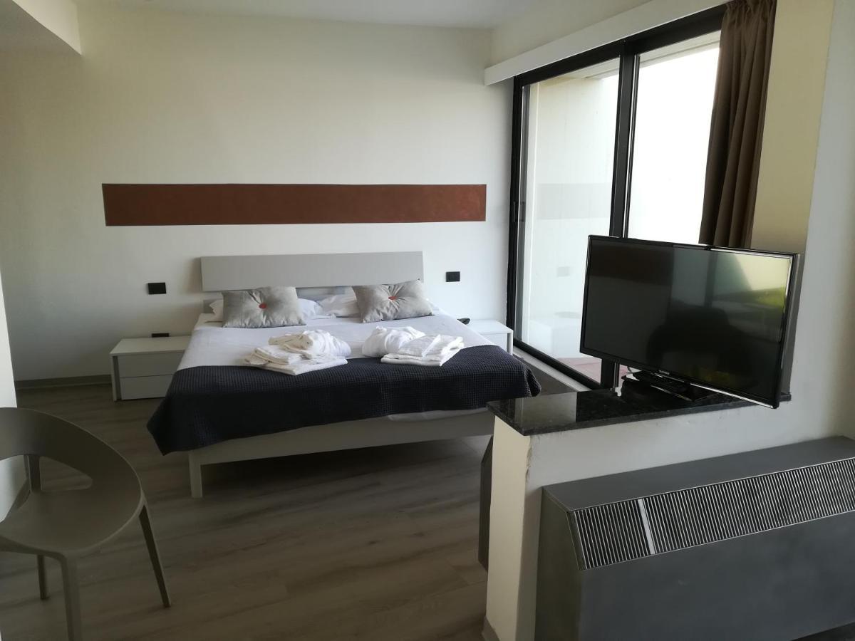 Alba Hotel Экстерьер фото
